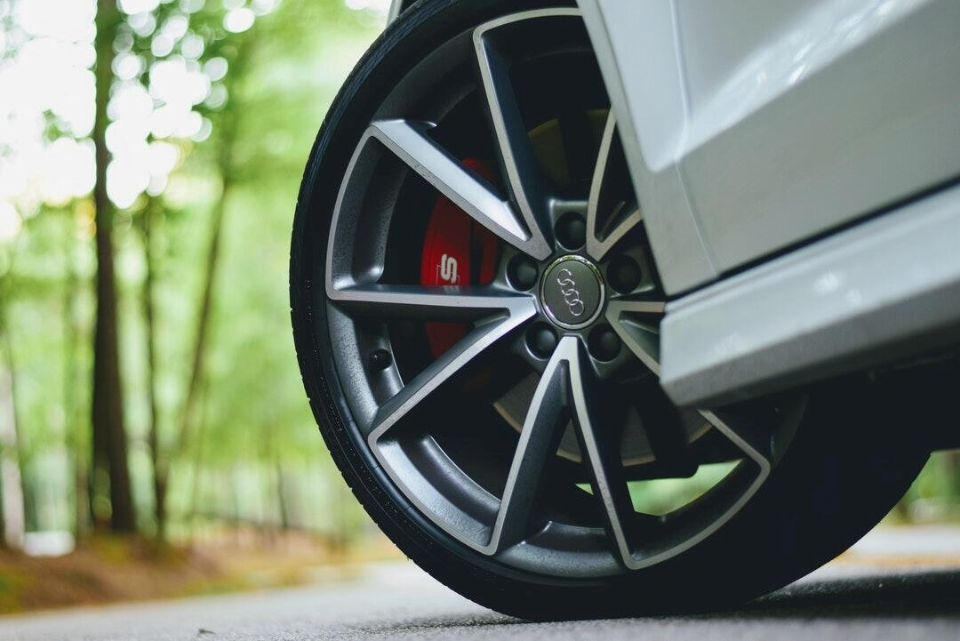 The Language of Tires: Key Vocabulary for Vehicle Maintenance