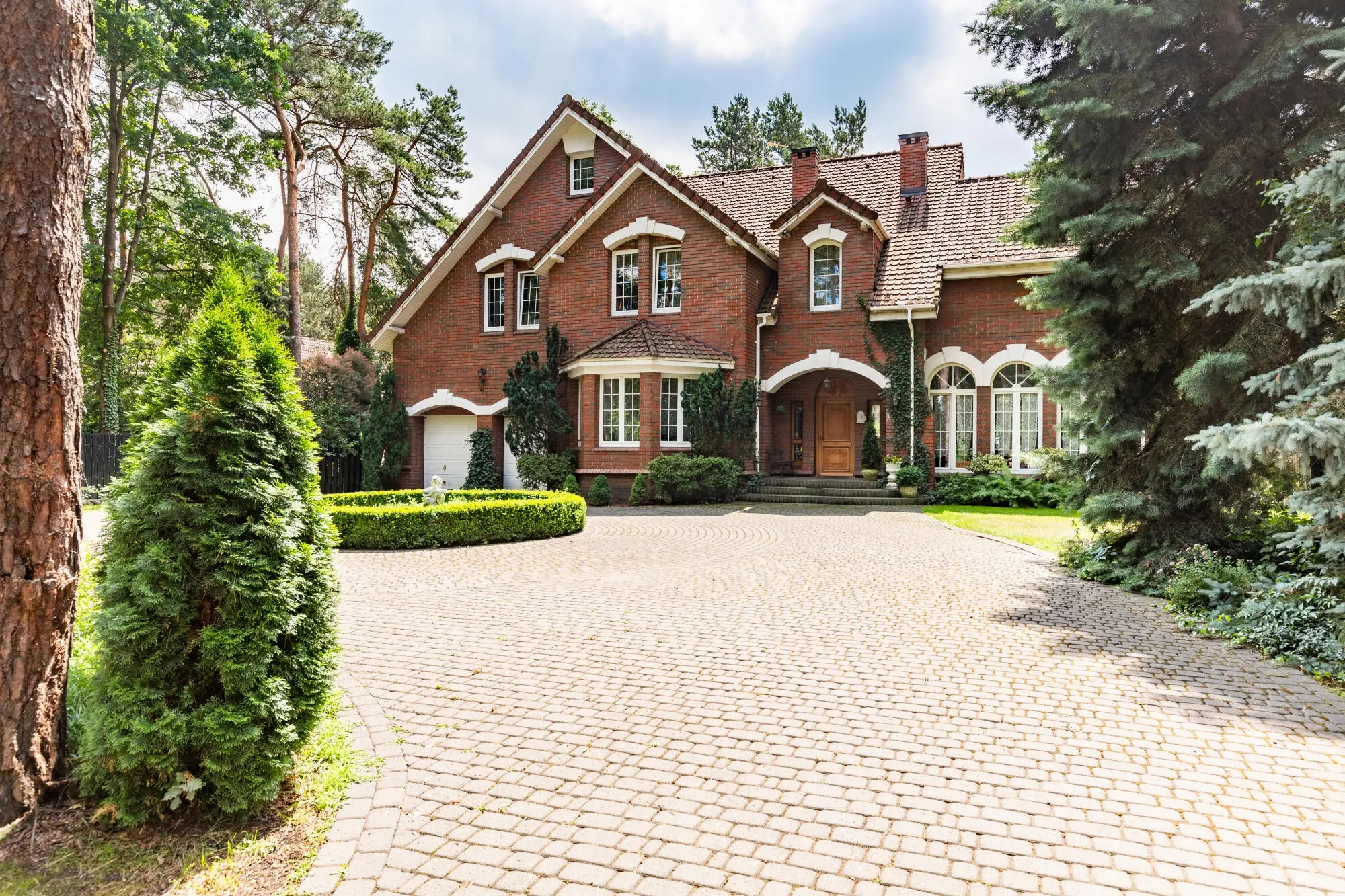 How to Choose the Right Materials for Your Driveway