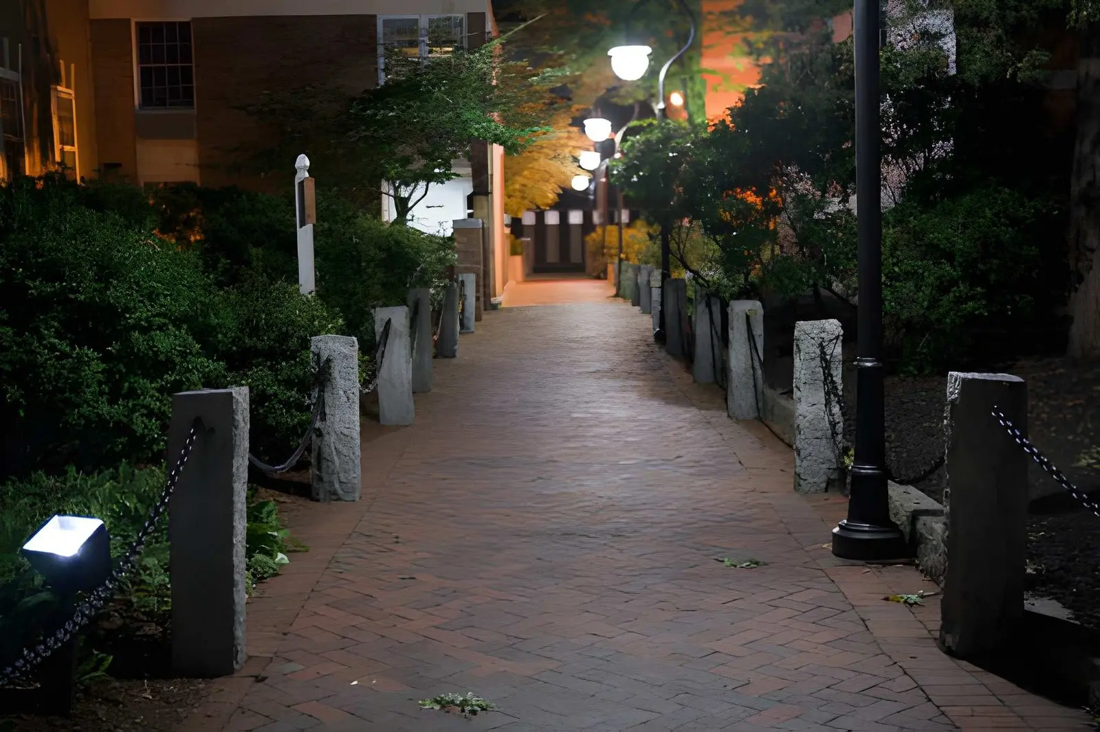 Night Walk Notes for Shared Paths, Courtyards, and Small Campuses