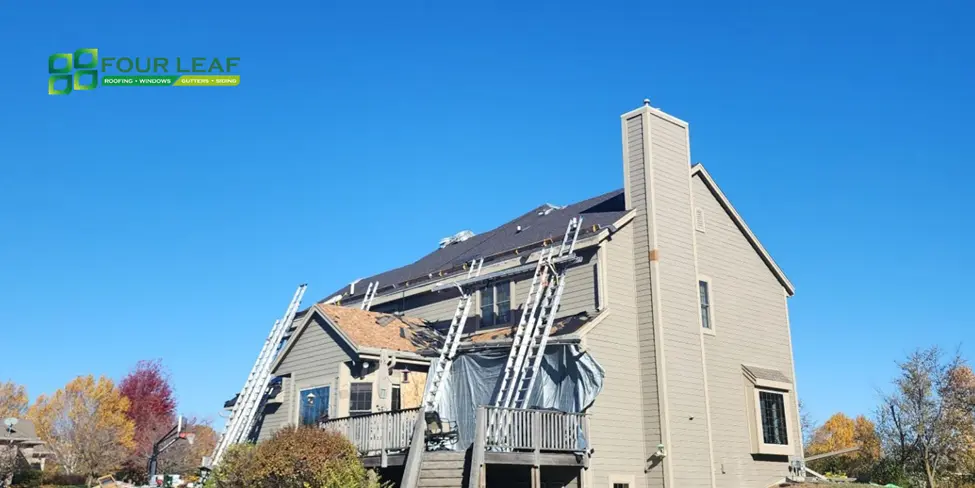 How Waukesha County Homeowners Can Choose the Right Roofing Contractor