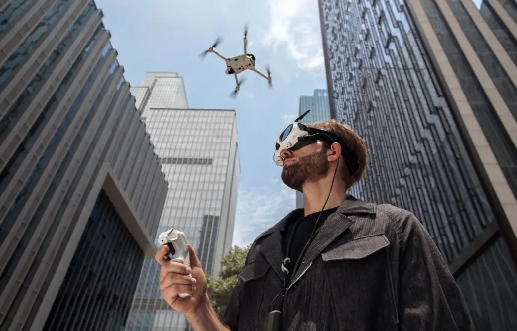 What Makes a Mini Drone With Camera Easy to Control